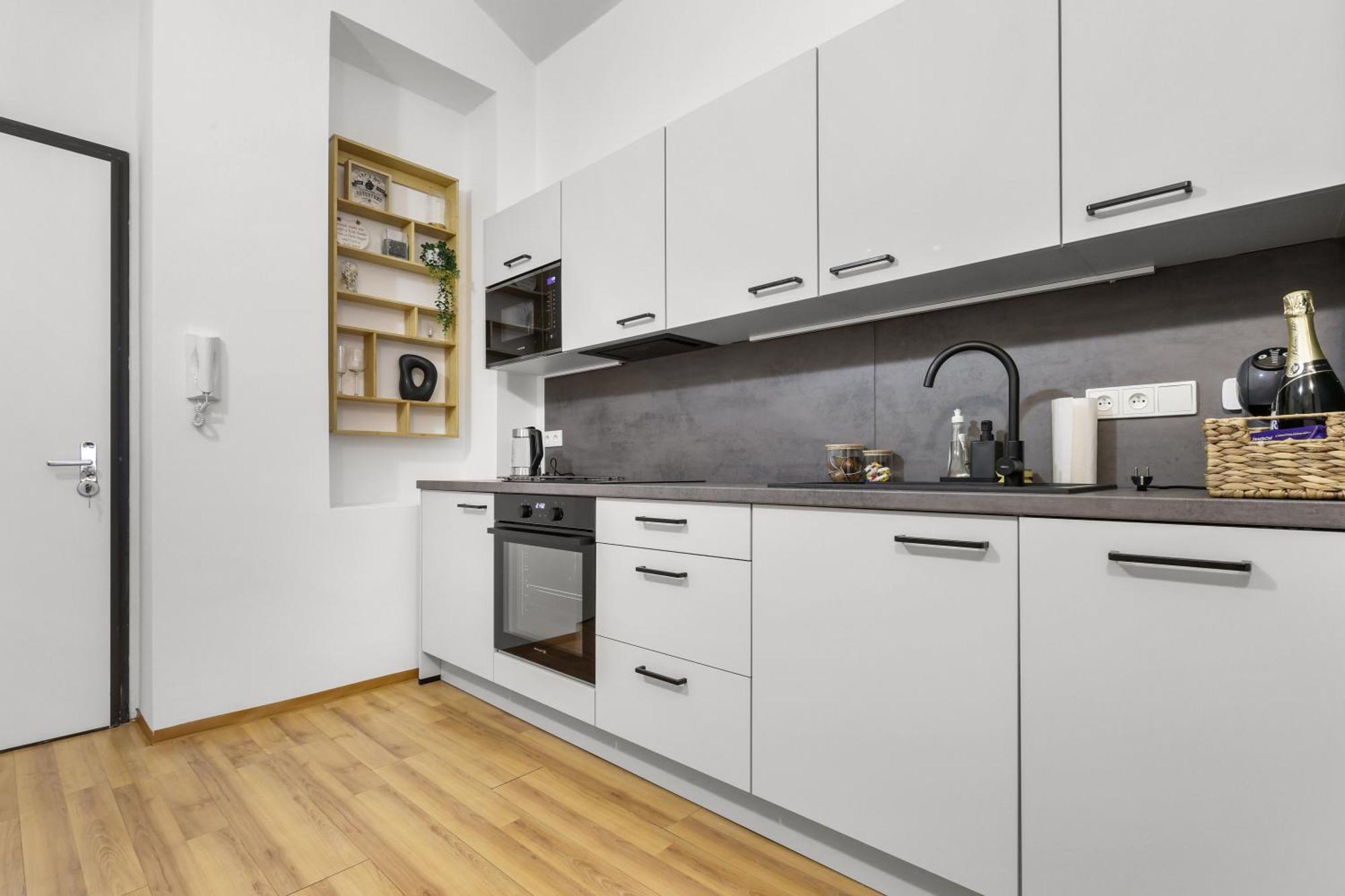 Cozy Near Center - Zizkov דירה